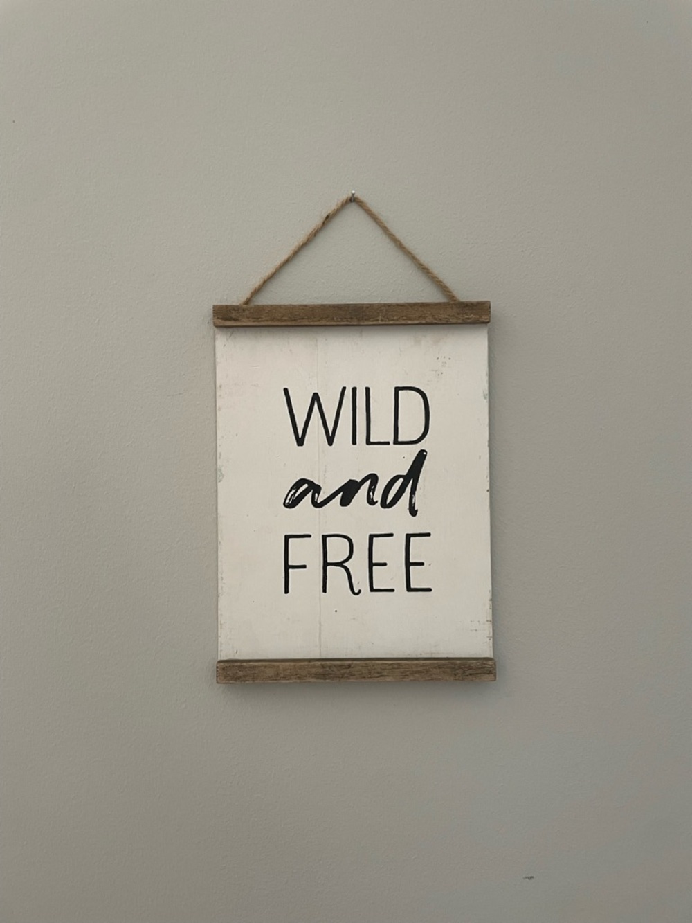 White 'Wild and Free' Hanging Wall Sign